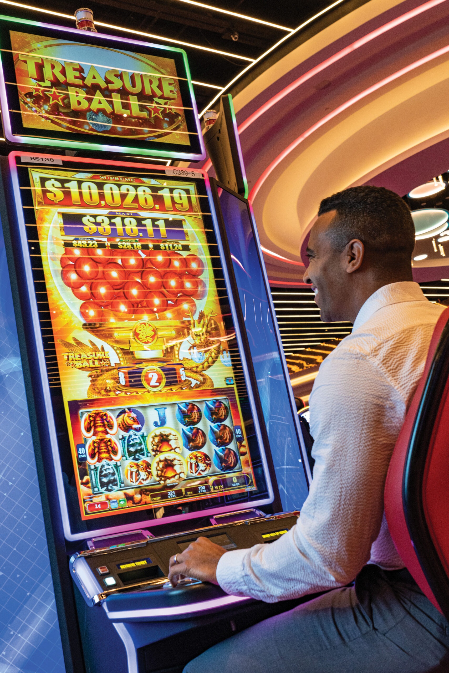 玩家正在体验老虎机游戏